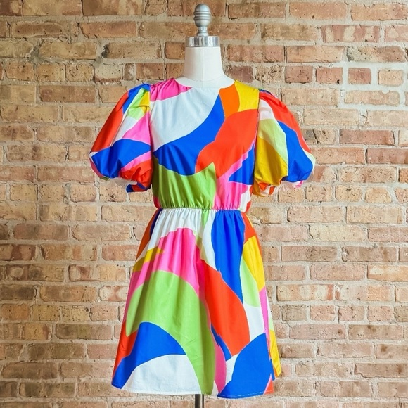 Bold, abstract Avara Barbra dress! Retails $78. Great for date night or brunch! - Picture 2 of 5